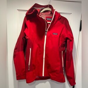 Patagonia Women’s hooded rain jacket